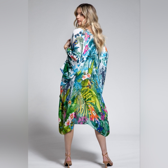 Tropical Rainforest Kimono w/ Vibrant Flowers & Elephant - Lightweight & Breezy - Picture 7 of 8